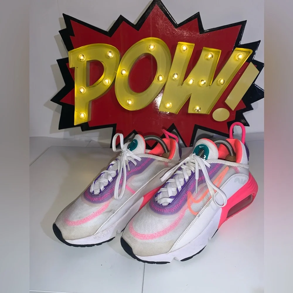 Nike Air Max 2090 White Hyper Orange Running Shoes Women sz 7; Used No Box